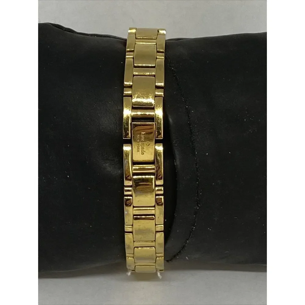 Kate Spade 0692 Womens Gold Stainless Steel Analog Dial Quartz Wrist Watch GE562